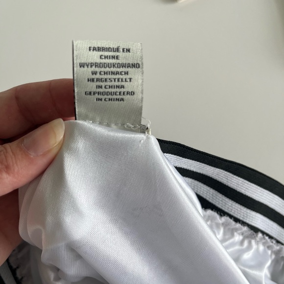 Joie pleated black and white, lined, lightweight, long pull-on skirt - Picture 9 of 9